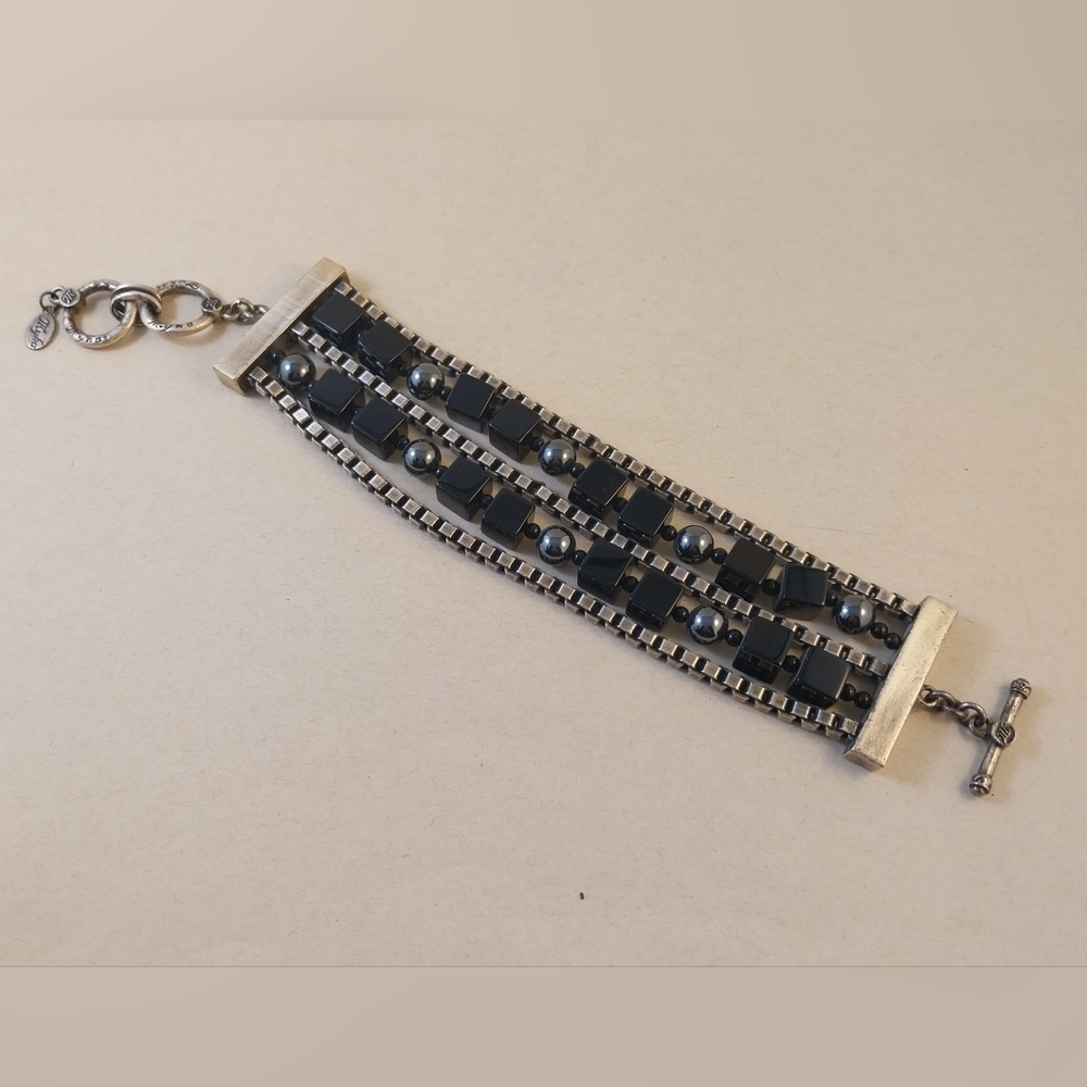 Tyra Chic Black and Silver Bracelet